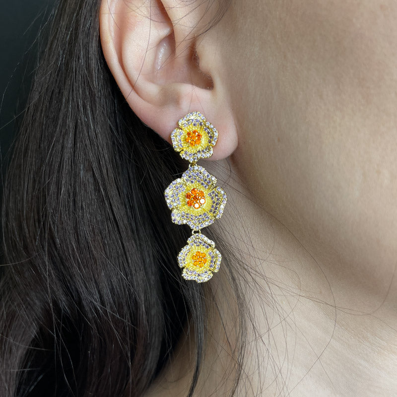 Palestro Milano Orecchini Trio di Fiori di Pavè