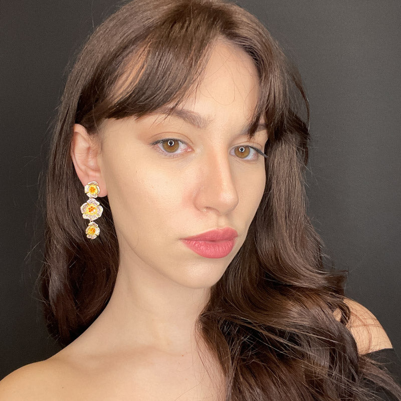 Palestro Milano Orecchini Trio di Fiori di Pavè