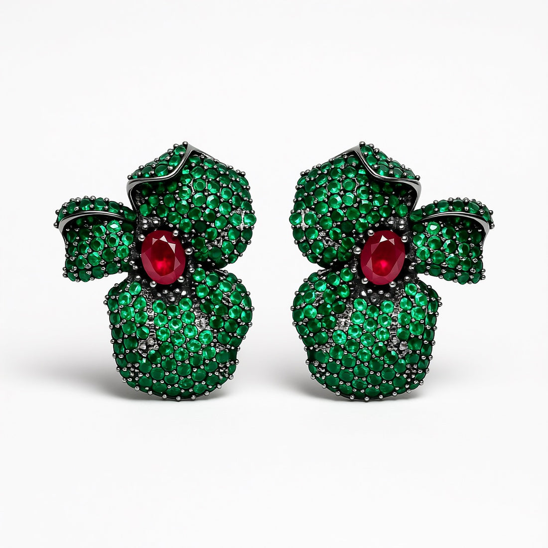 Palestro Milano Orecchini Verde Fiore Misterioso di Pavè