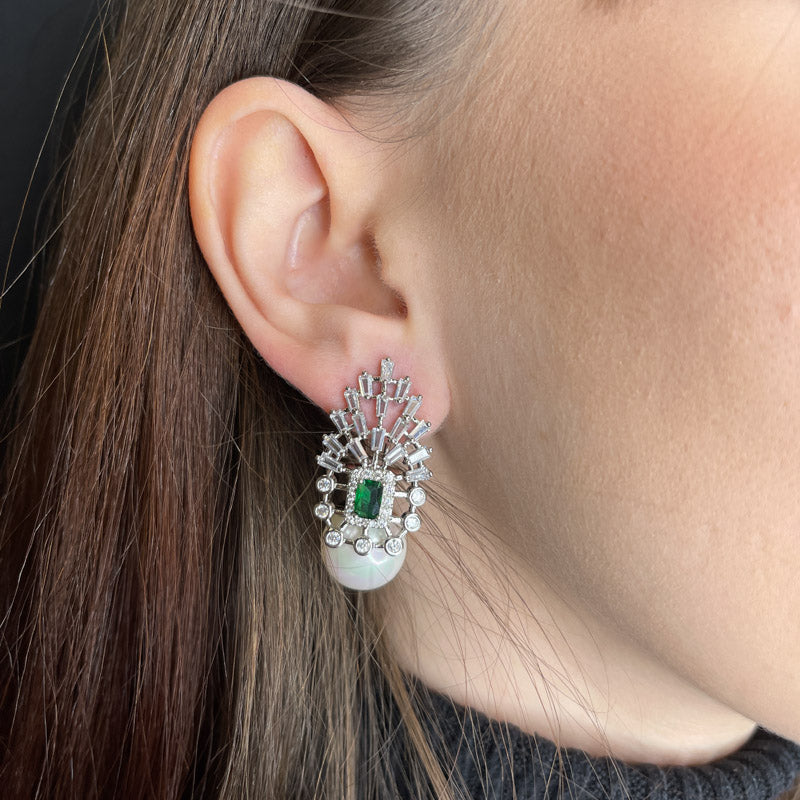 Palestro Milano Orecchini Verde Smeraldo Trionfo di zirconi con perla