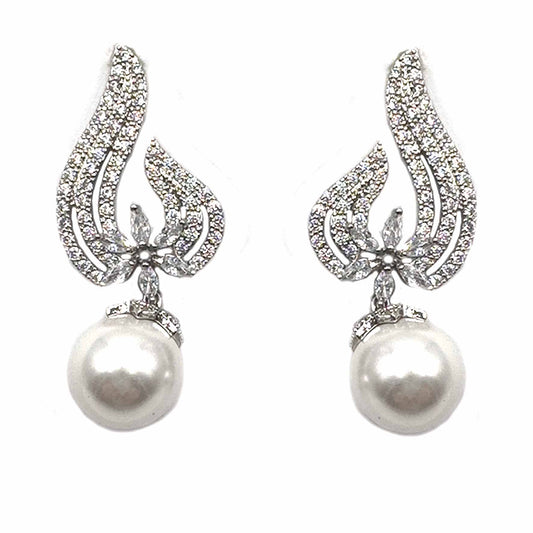 Palestro Milano Orecchini Virgola di pavè con perla