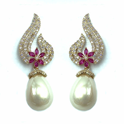 Palestro Milano Orecchini Virgola di pavè con perla - pink edition