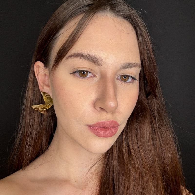 Palestro Milano Orecchini Vortice Tridimensionale