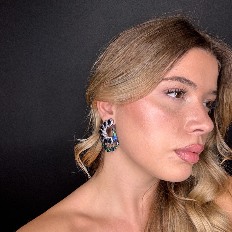 Palestro Milano Pavoni con coda di cristalli