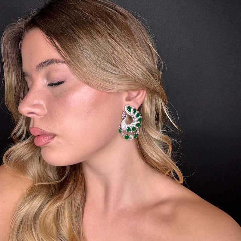 Palestro Milano Pavoni con coda di cristalli