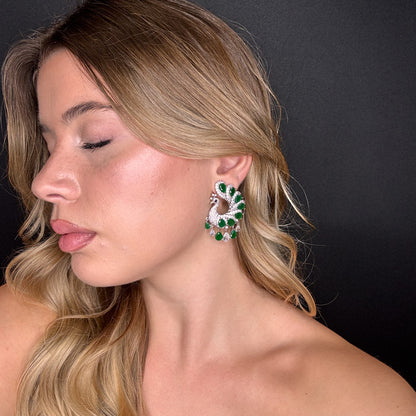 Palestro Milano Pavoni con coda di cristalli