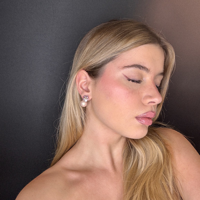 Perla con fiorellino di zirconi